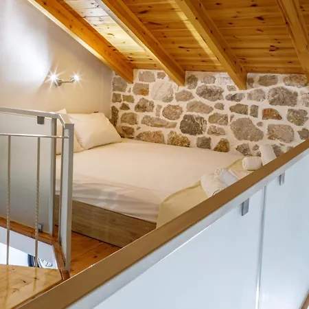 Semesterbostad Adrian's Luxury 2