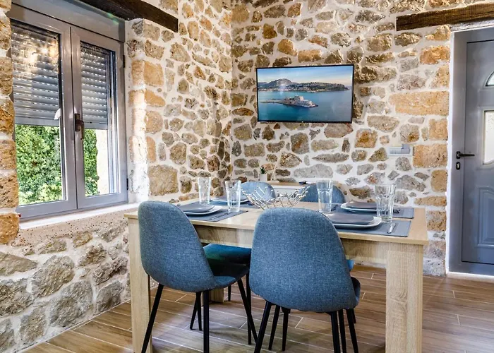 Casa de Férias Adrian's Luxury 2