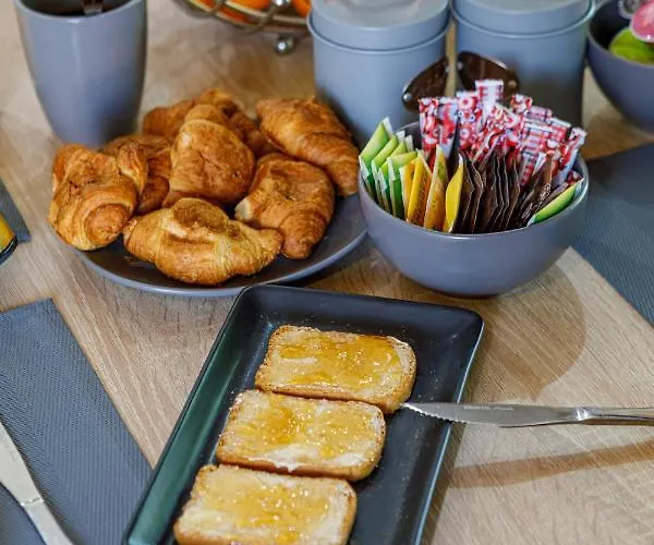 Adrian's Luxury 2 Casa de Férias