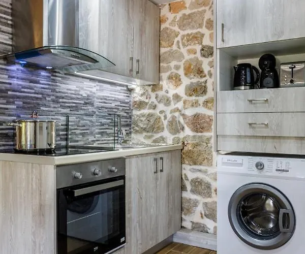 Casa de Férias Adrian's Luxury 2 *